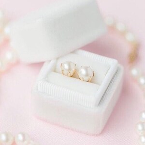 White Earring Box by The Family Joolz