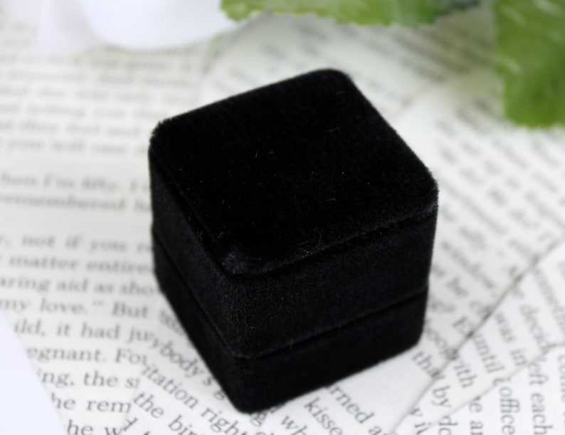 Black Ring Box by The Family Joolz