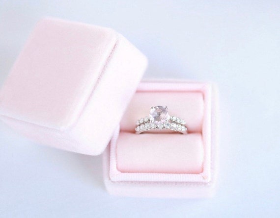 Proposing without shop ring box
