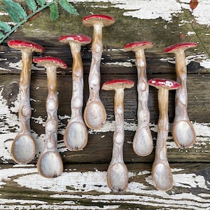 Fliegenpilz, Pilz Löffel aus Keramik. Zauberhafter Fliegenpilz Löffel.
