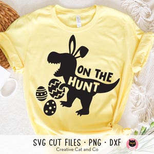 Chasse aux œufs de Pâques Svg, à la chasse, Pâques dinosaure Saurus Rex avec oreilles de lapin, enfant, garçon, fille, conception de chemise de Pâques, Svg, Dxf, Png, fichier coupé