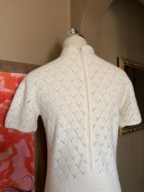 Vintage 60s Creamy White Knit Dress / Vintage Whi… - image 8