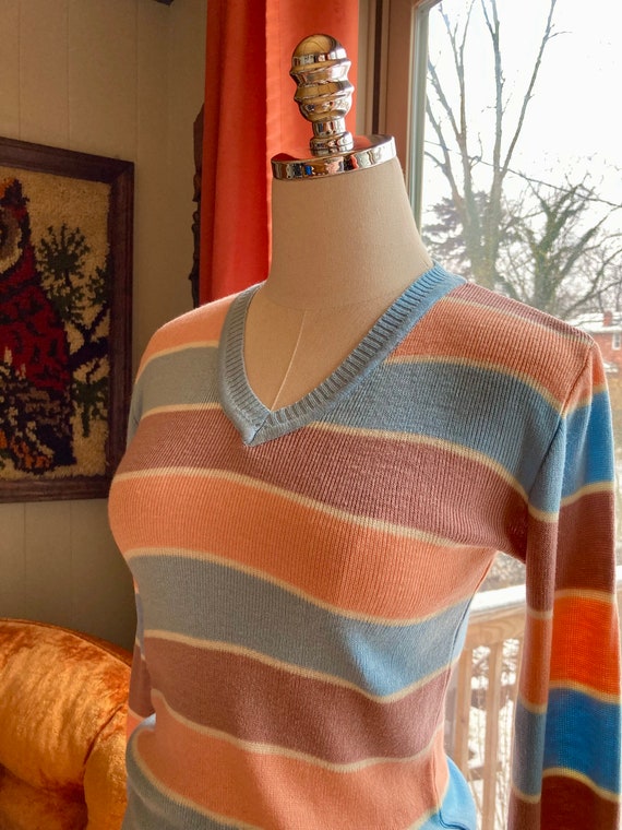 Vintage 70s Blue & Peach Pastel Stripes V-neck Sw… - image 8