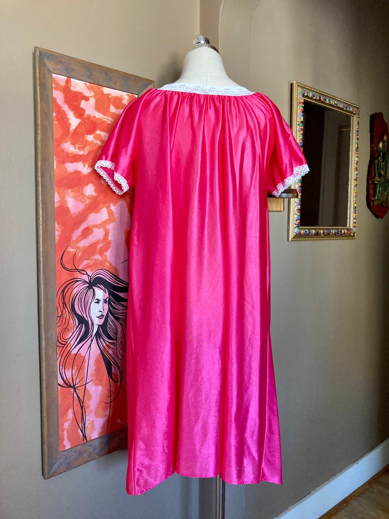 Vintage 70s Fuchsia Private Moments Nightgown / Vintage Fuchsia Nightgown / Vintage Bright Pink Nightie / Vintage Lingerie image 7