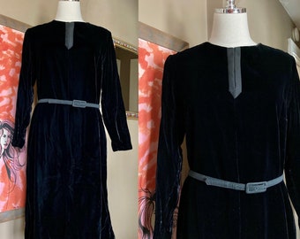 Vintage 60s Mod Black Velvet Dress / Black Velvet Dress / 1960s Black Velvet Dress / Vintage Black Dress / Vintage Black Velvet Dress Large