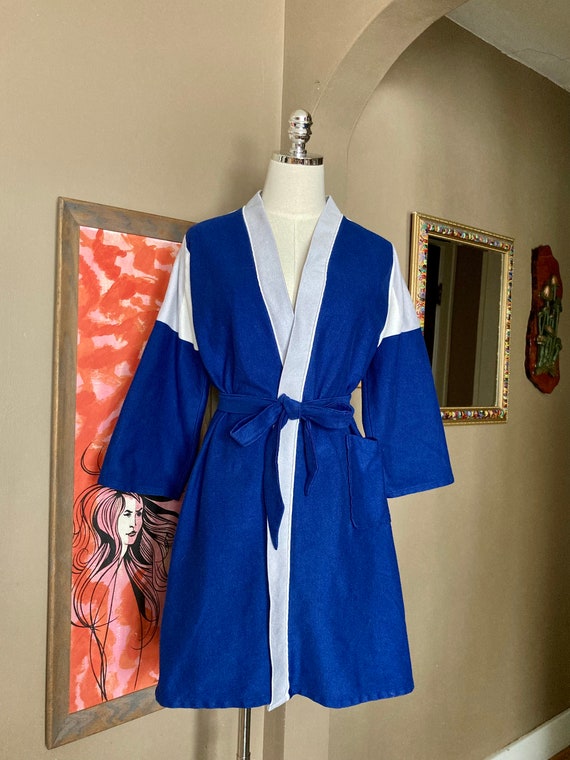 Vintage 60s/70s Blue & Gray Harcourt Short Robe /… - image 2