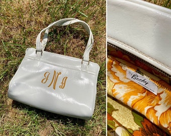 Vintage 60s/70s White Vinyl Purse / 60s White Monogram Purse / Vintage White Vinyl Purse