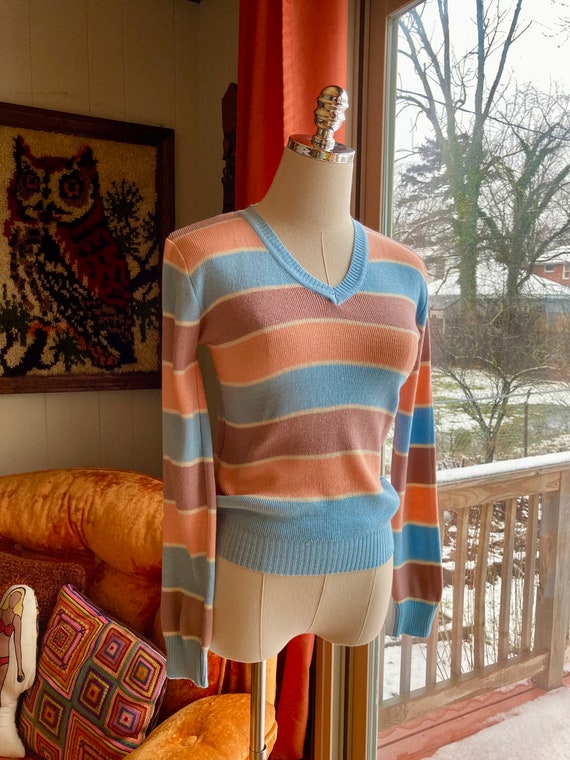 Vintage 70s Blue & Peach Pastel Stripes V-neck Sw… - image 5