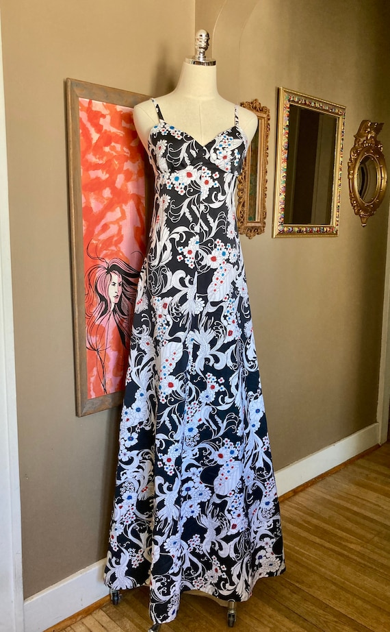 Vintage 70s Black Floral Psychedelic Maxi Dress /… - image 2