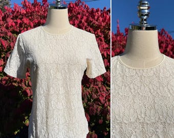 Vintage 90s Sheer White Lace Top / Vintage 90s Sexy White Lace Blouse / Vintage 90s White Lace Shirt / Vintage White Lace Shirt