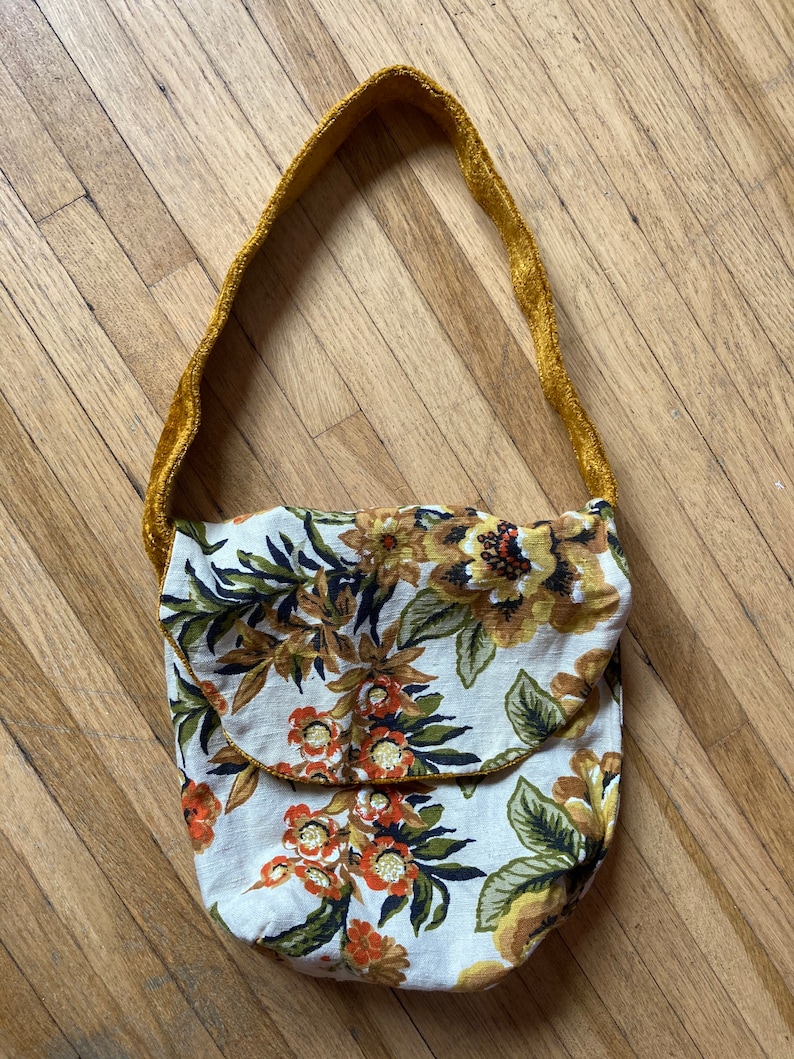 Vintage 60s Reversible Carpet Bag Vintage Boho Tapestry Bag Vintage 60s Carpet Purse Vintage 60s Boho Tapestry Purse