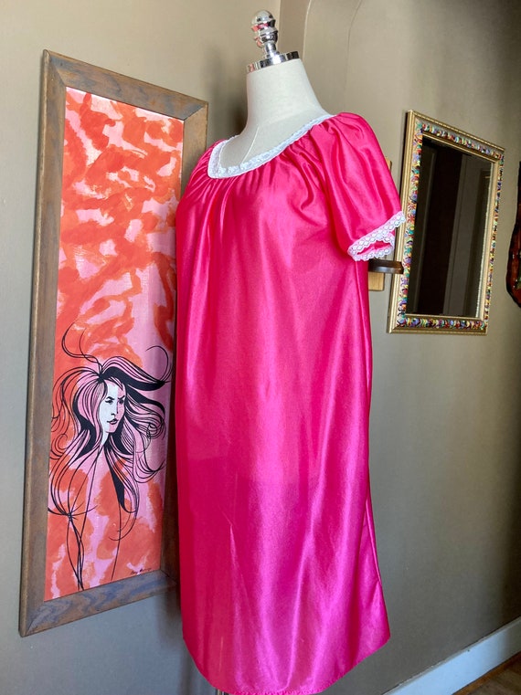 Vintage 70s Fuchsia Private Moments Nightgown / V… - image 6