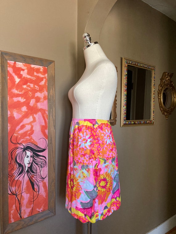 Vintage 60s Mod Dayglo Pink Floral Half Slip / Vi… - image 6