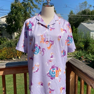 Vintage 70s Lavender Abstract Floral Poly Shirt / Vintage 70s Purple Floral Top / Vintage Light Purple Floral Blouse XXL/XXXL