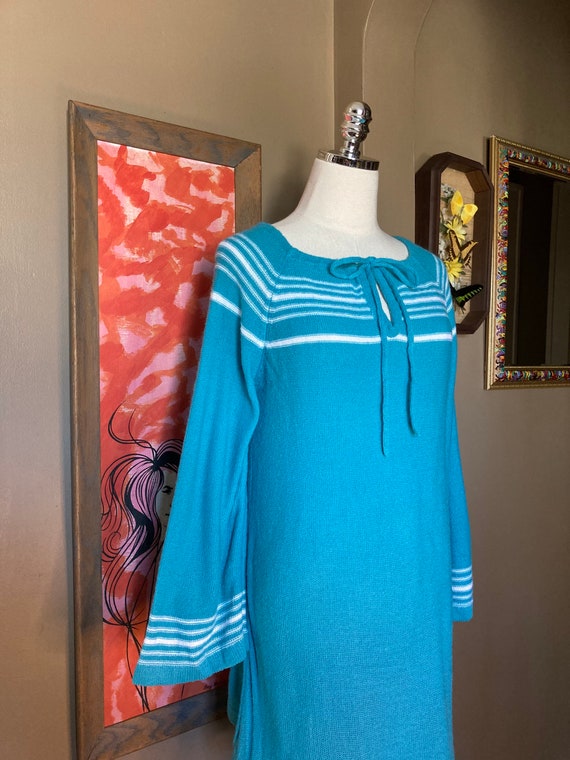 Vintage 70s Blue & White Striped Bell Sleeved Swe… - image 3