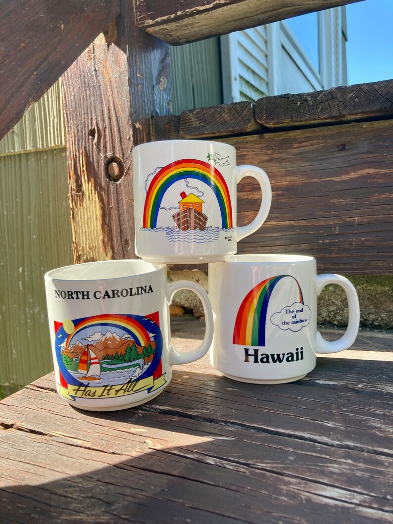YOU PICK / Vintage Rainbow Mug / Vintage Hawaii Rainbow Mug / Vintage North Carolina Rainbow Mug / Vintage Rainbow Boat Mug bild 1