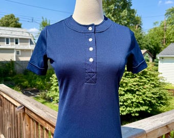 Vintage 70s Navy Blue Poly Short Sleeved Top / Vintage 70s Blue Short Sleeved Top / Vintage Blue Short Sleeve Shirt