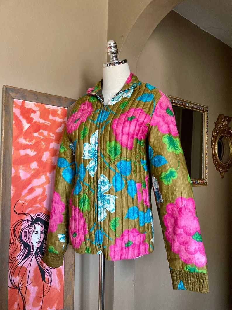 Rare Vintage 60s Mod Flower & Butterfly Quilted Puffy Jacket / Vintage 60s Mod Floral Coat / 60s Quilted Psychedelic Puffer Jacket Small image 7