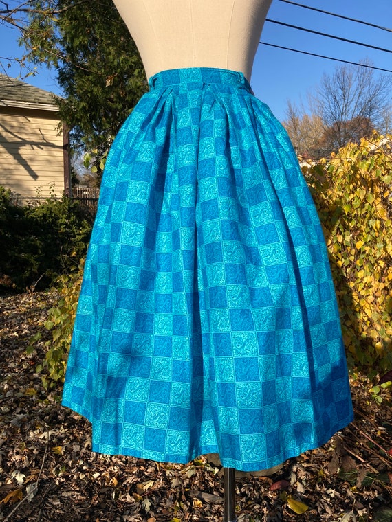 Vintage 50s/60s Blue Novelty Print Skirt / Vintag… - image 8