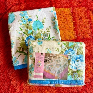 Vintage 70s NOS Blue & White Floral Rose Acrylic Beacon Blanket / Vintage Blue Floral Satin Trim Blanket / Vintage Blue Blanket
