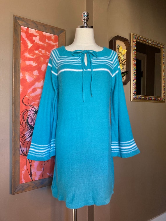 Vintage 70s Blue & White Striped Bell Sleeved Swe… - image 10