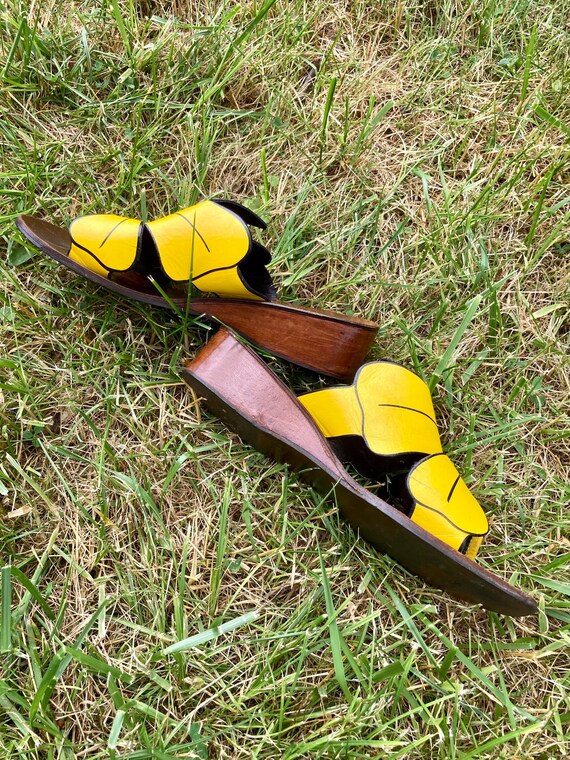 Vintage 60s Yellow Golo Butterfly Sandals / Vinta… - image 4