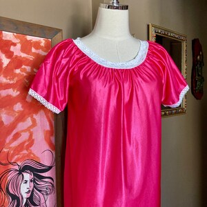 Vintage 70s Fuchsia Private Moments Nightgown / Vintage Fuchsia Nightgown / Vintage Bright Pink Nightie / Vintage Lingerie image 3