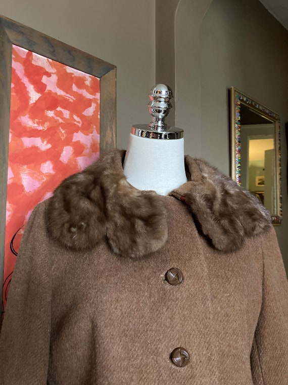 Vintage 60s Brown Fur Collar Wool Coat / Vintage B