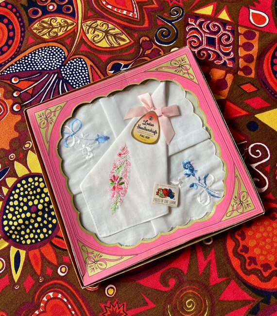 Vintage NOS Pack of 2 Pretty Embroidered Floral Fruit of the Loom Ladies Handkerchiefs Gift Set Vintage Handkerchief Gift Box Set Etsy Canada