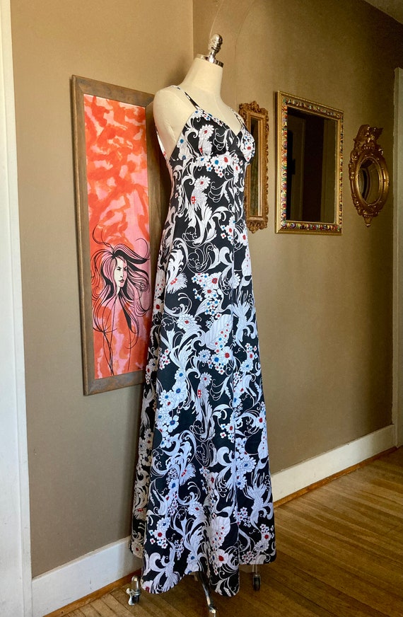 Vintage 70s Black Floral Psychedelic Maxi Dress /… - image 9