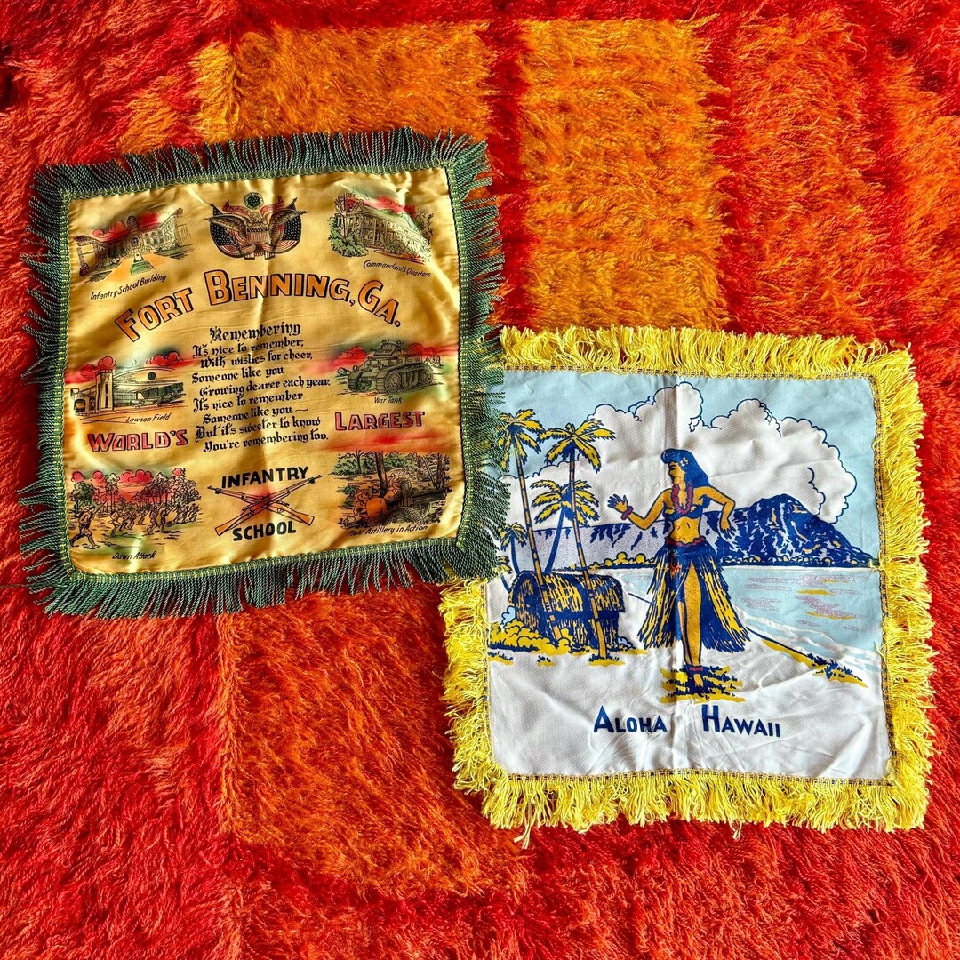 Vintage 40s Souvenir Silk Fringed Pillow Covers / Vintage 40s Silk