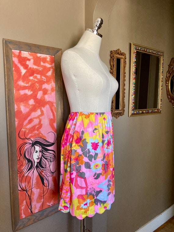 Vintage 60s Mod Dayglo Pink Floral Half Slip / Vi… - image 4