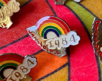 ONE Vintage 80s NOS Rainbow California 1984 Pin / Vintage Rainbow Pin / Vintage 80s Rainbow Pin