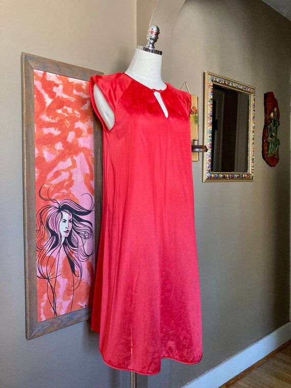 Vintage 70s/80s Red Floral Vanity Fair Nightgown … - image 7