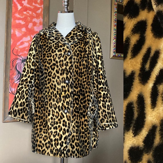 Vintage 50s Faux Leopard Print Coat / Vintage Caro
