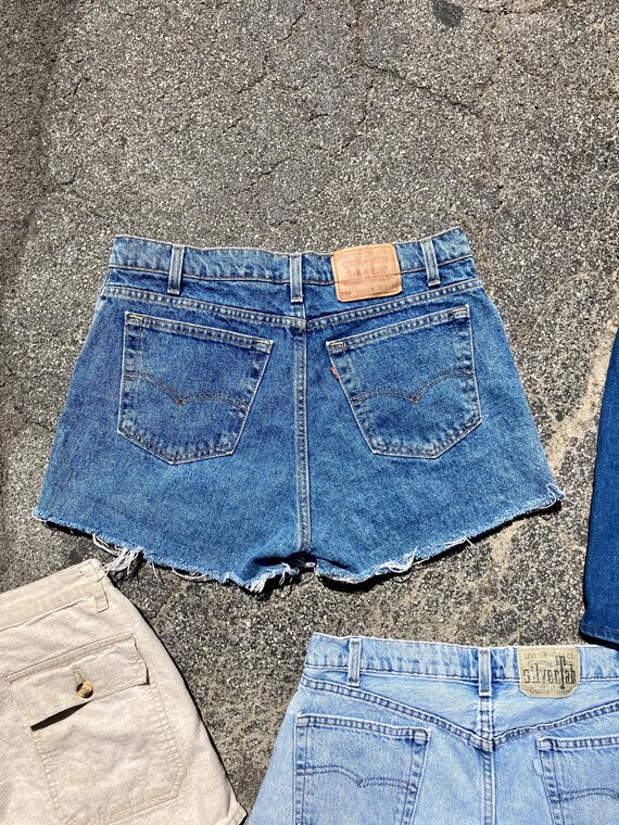 Vintage 90s 550 Levi Cut Off Shorts / Vintage Lev… - image 6