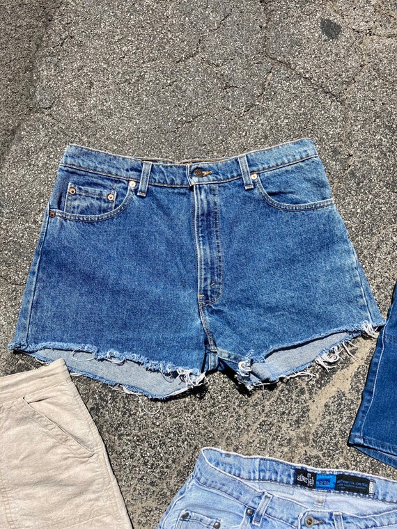 Vintage 90s 550 Levi Cut Off Shorts / Vintage Lev… - image 8