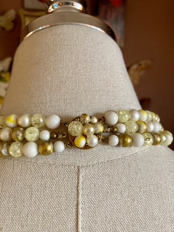Vintage 60s Pearly Yellow Plastic Multistrand Bea… - image 6