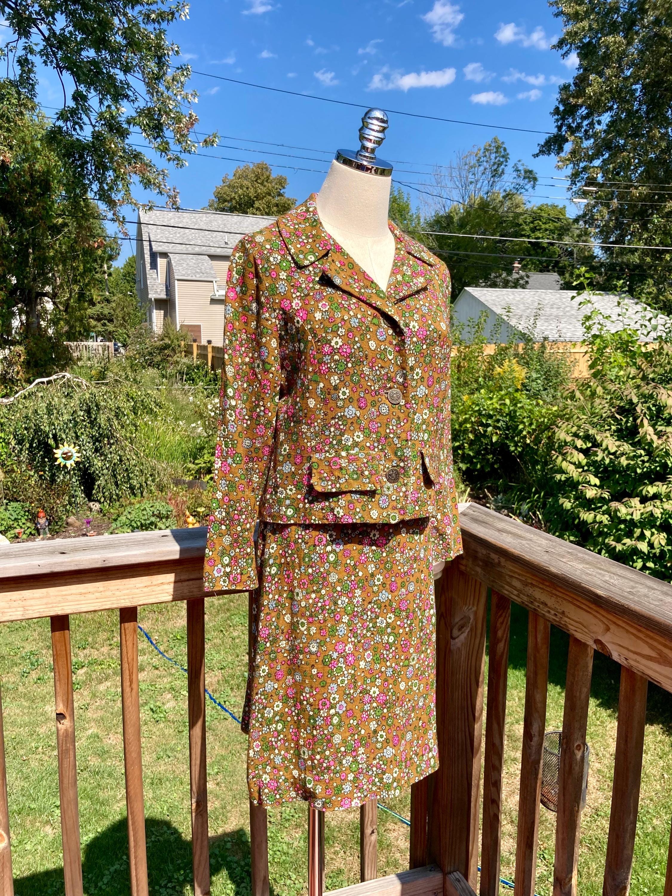 70s ETRO Setup Suits Jacket Skirt ヴィンテージ Vintage 60s/70s Green & Pink Flower Power Print Jacket and