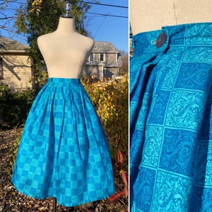 Vintage 50s/60s Blue Novelty Print Skirt / Vintage Mid Century Novelty Print Skirt / Vintage Novelty Full Skirt