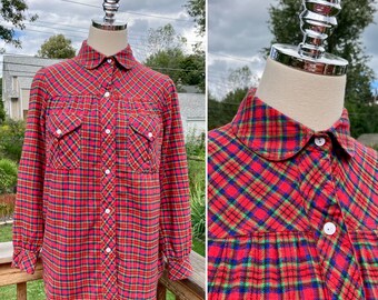 Vintage 80s Feminine Red Plaid Shirt with Peter Pan Collar / Vintage Red Plaid Shirt / Vintage Plaid Camp Shirt