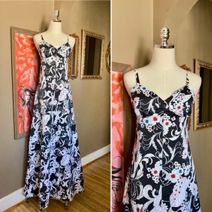 Vintage 70s Black Floral Psychedelic Maxi Dress / Vintage Groovy Maxi Dress / Vintage Psychedelic Maxi Dress