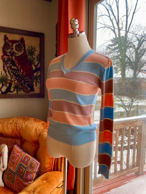 Vintage 70s Blue & Peach Pastel Stripes V-neck Sw… - image 7