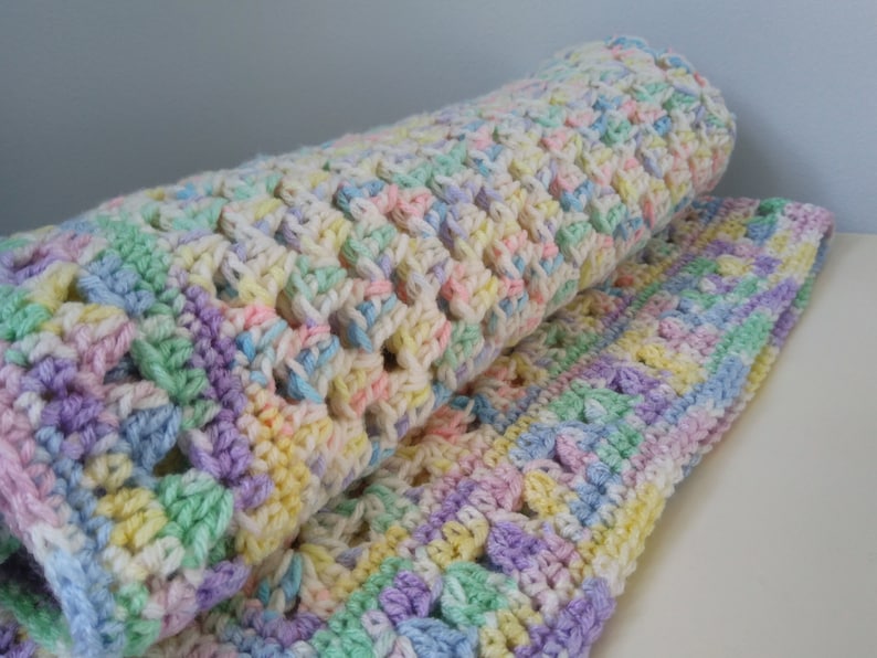 Handmade Crochet Soft Baby Blanket Unisex White Purple Green Yellow Green Baby Boy Baby Girl Pram Stroller Car Seat Blanket New Baby Present