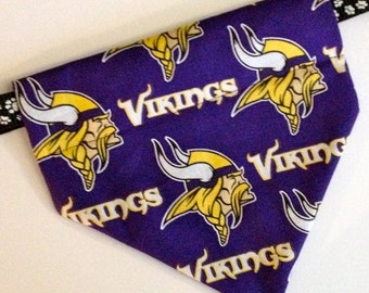 Bandana para perro sin atar, con cuello deslizable, tela del equipo Minnesota Vikings (cuello no incluido)