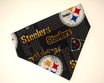 No-Tie, Slip Over Collar Pet Bandana, Pittsburgh Steelers (collar not included)