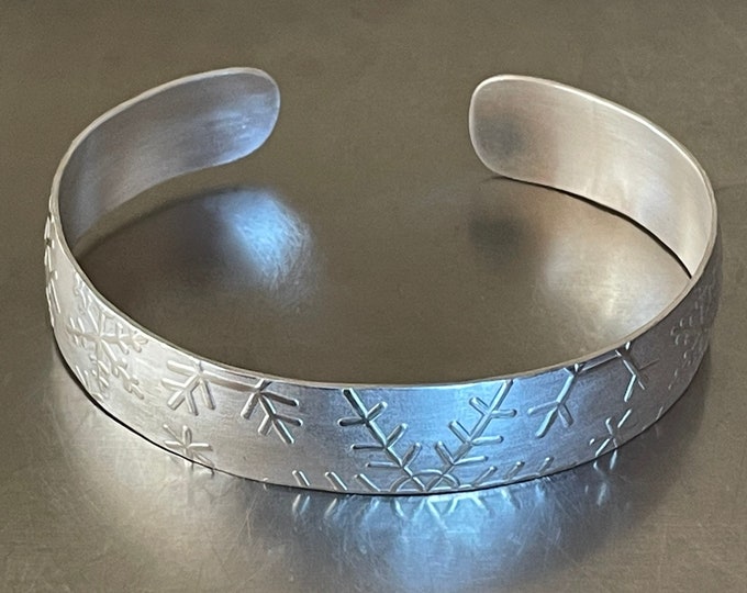 Snowflake embossed Fine Silver Cuff Bracelet