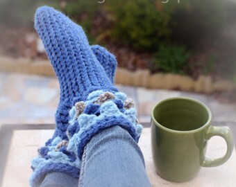 Loom Knit Scallop Stitch Slipper Sock PATTERN!  Similar to Crocodile Stitch! Adult Size. Available for instant download! PATTERN ONLY!