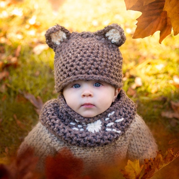 Loom Knit Mouse Hat And Cowl Set PDF PATTERN. Sized For Baby to