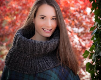 Loom Knit Chunky Cowl PATTERN, Loom Knit Oversized Cowl, Scottish Highland Series Inspired Loom Knitting PATTERN, pdf pattern download